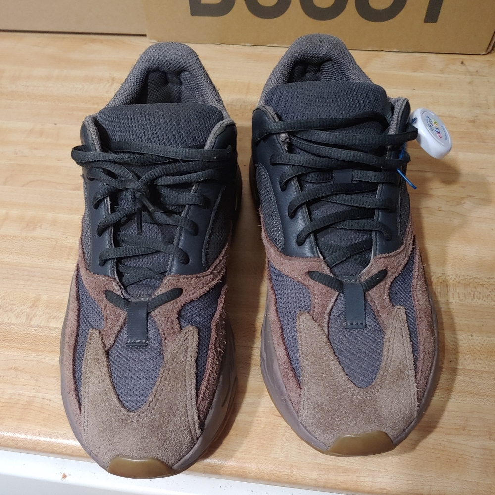 Yeezy 700 V1 Mauve